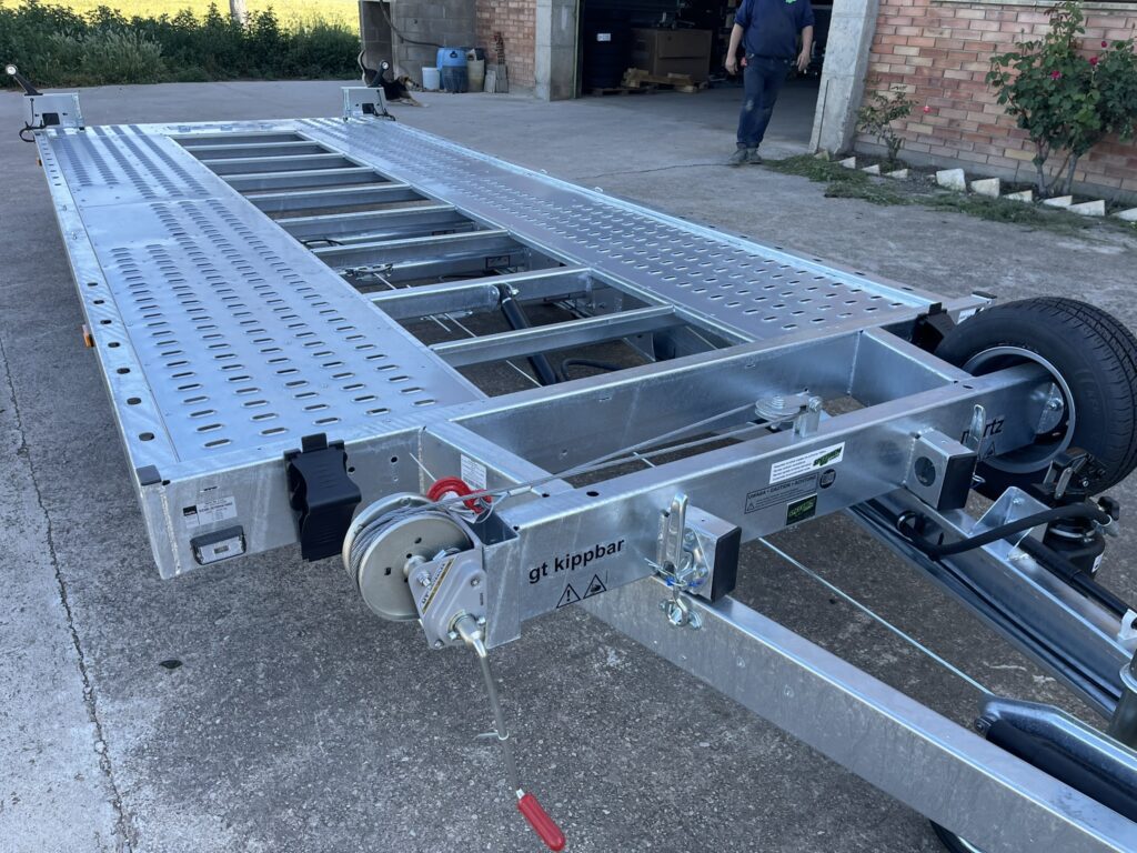Remolque Plataforma Portavehiculos 3 ejes 468 x 209 - Imagen 11