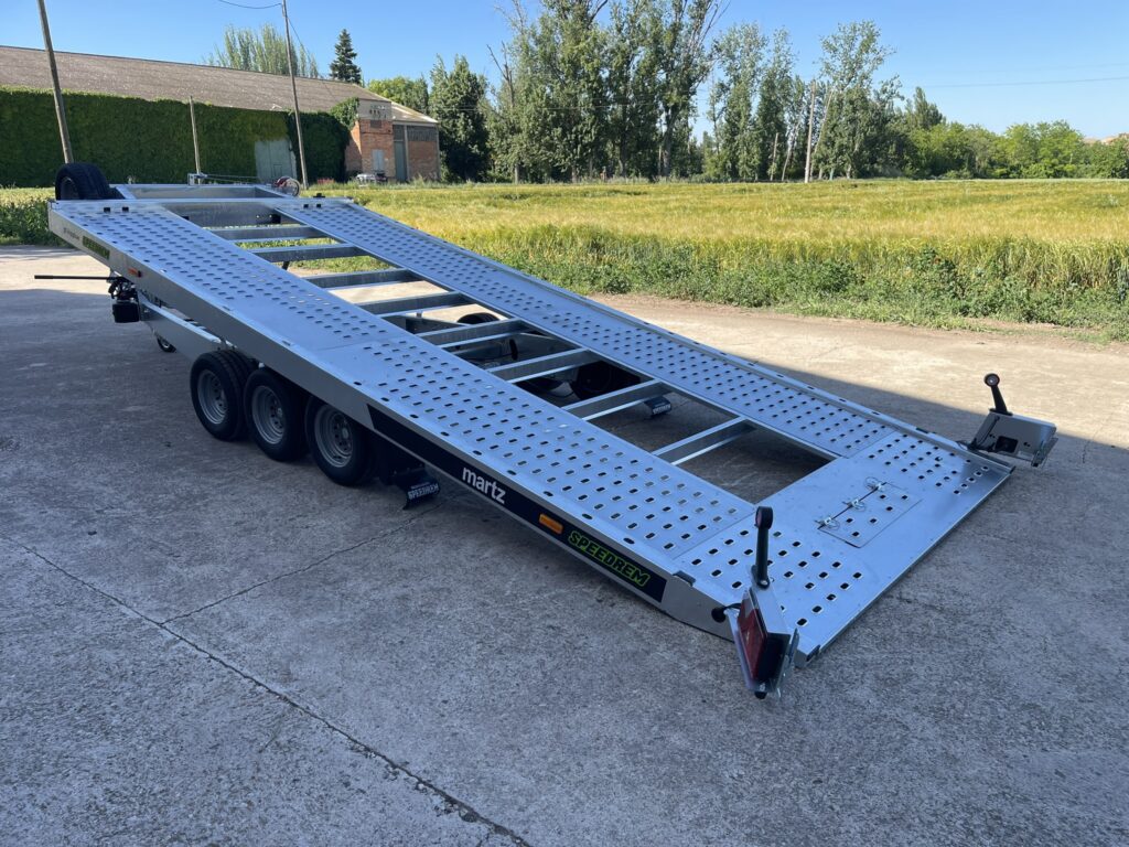 Remolque Plataforma Portavehiculos 3 ejes 468 x 209 - Imagen 16