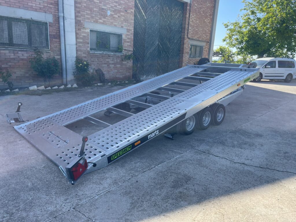 Remolque Plataforma Portavehiculos 3 ejes 468 x 209 - Imagen 18